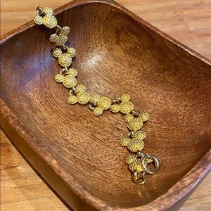 Vtg The Disney Store Mickey Mouse Chain Bracelet